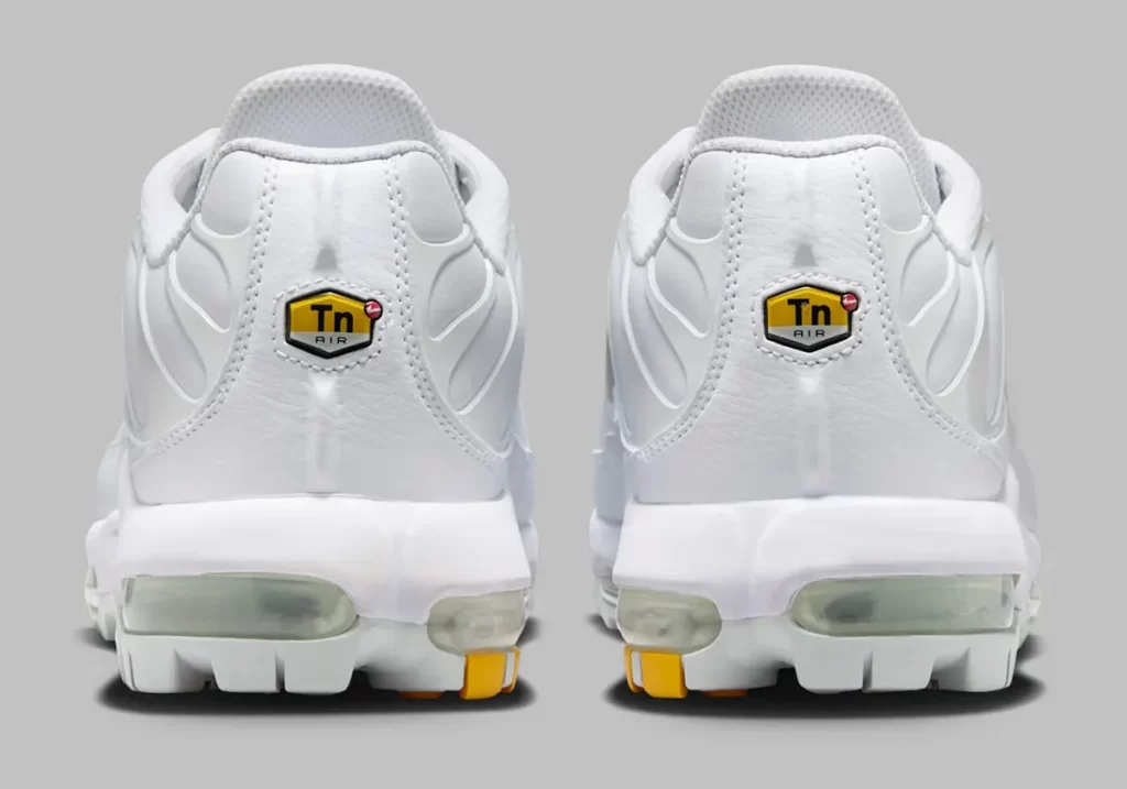 Air Max Plus 进军高尔夫球场，Nike 推出全新“Triple White”高尔夫版